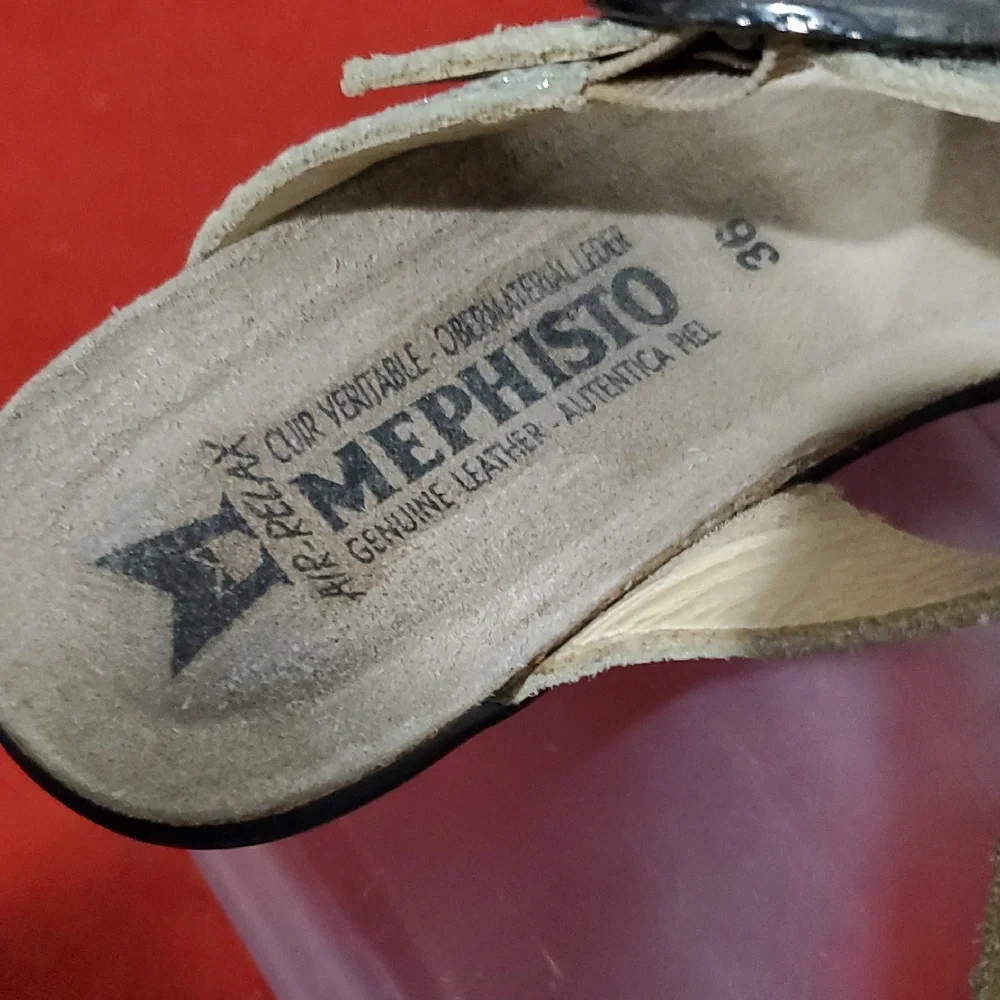 Mephisto Air Flex Gold Leather Wedge Sandals